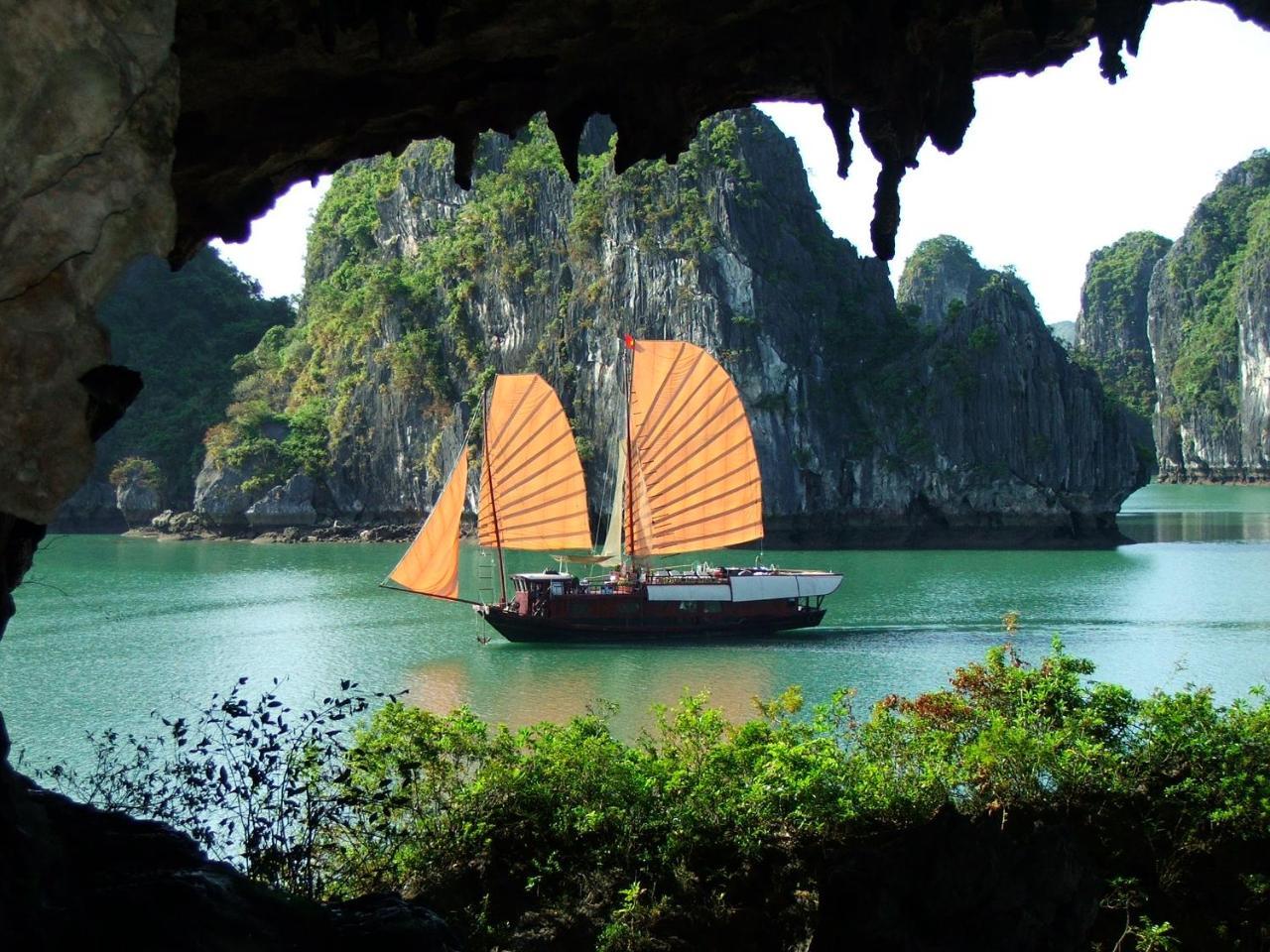 Zo Brother Ha Long Hostel Exteriör bild