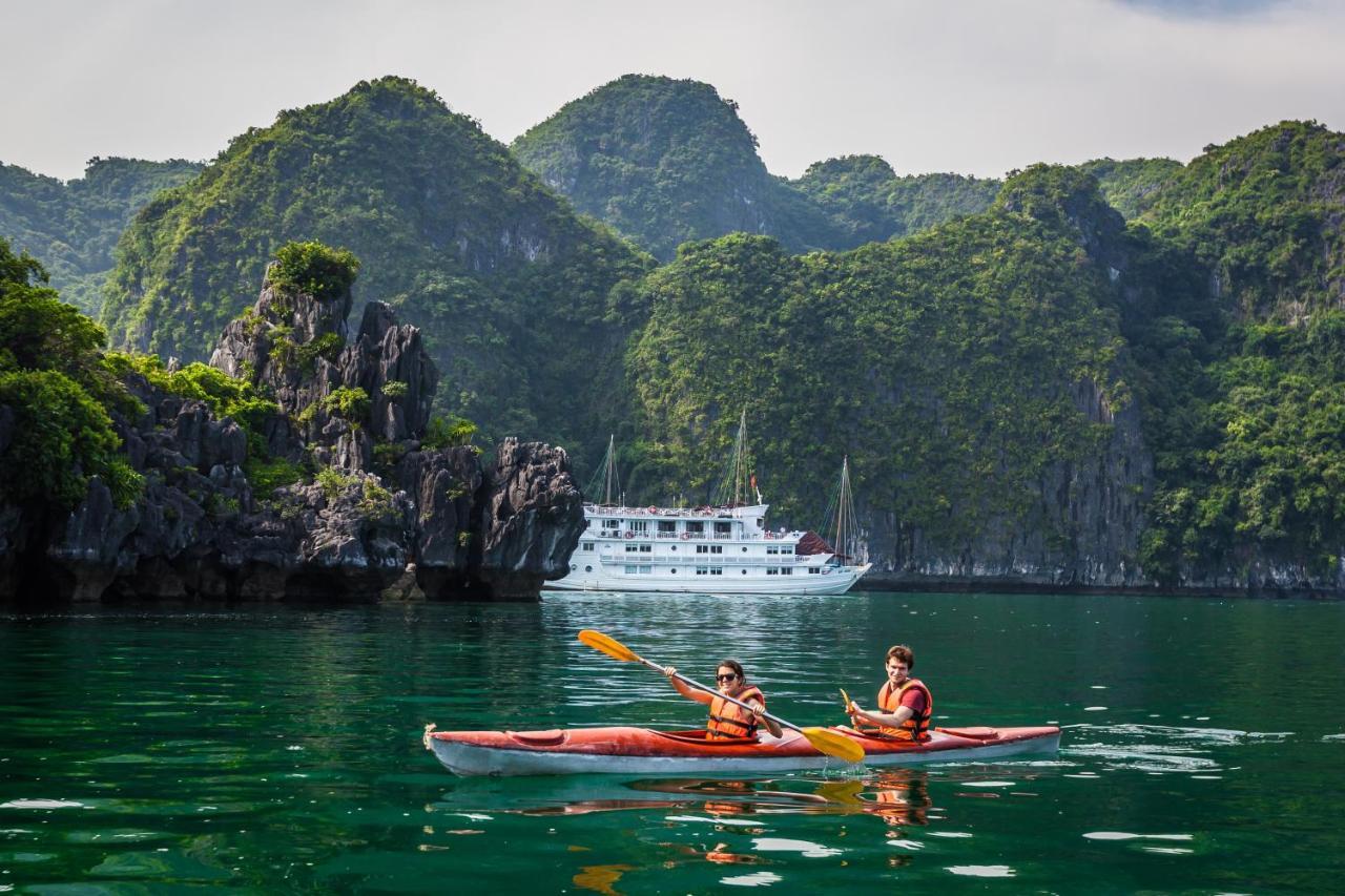 Zo Brother Ha Long Hostel Exteriör bild
